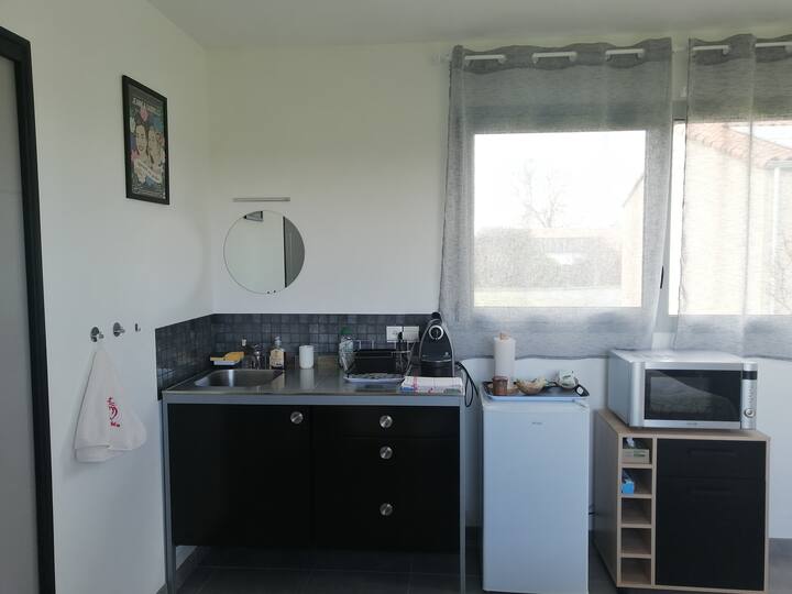 Chambre Indépendante Avec S.d.e - Vendée