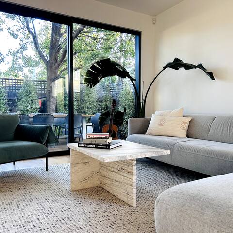 Modern and bright 4-bedroom home in Brighton East