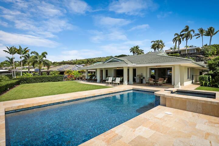 Oceanview one level pool near beach