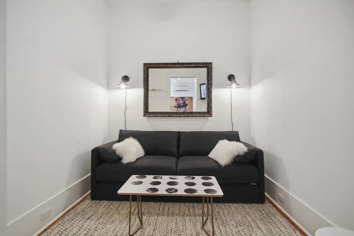 Marigny Boutique Enclave 2BR/3BA W/Pool gallery image 4