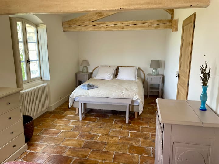 საძინებელი 3