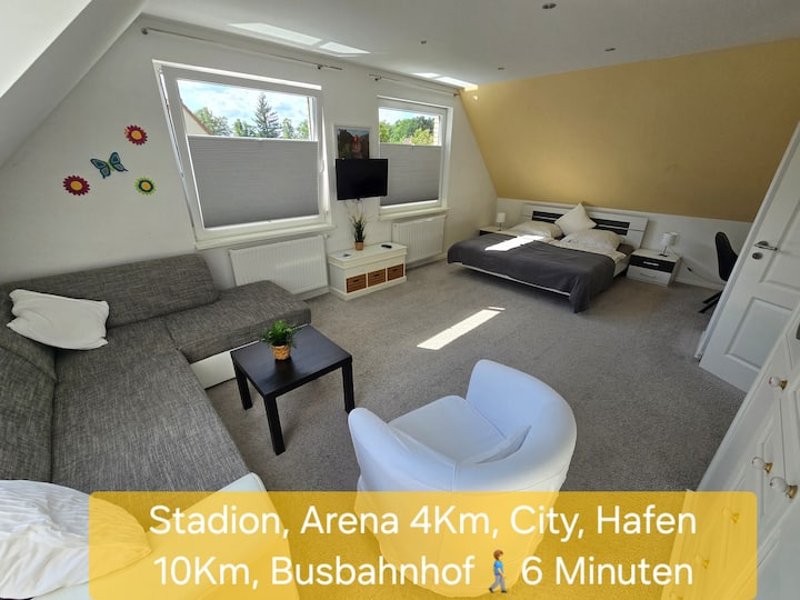 Apartment with two living rooms and bedrooms.