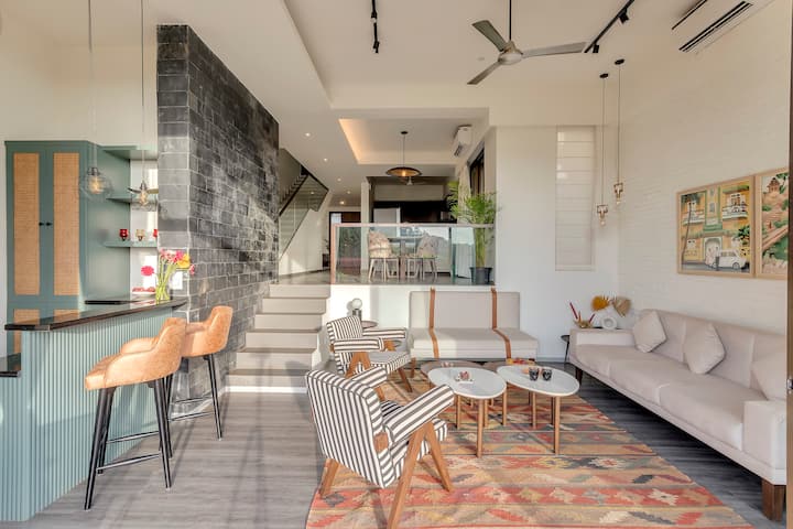 Living room 1 image 12