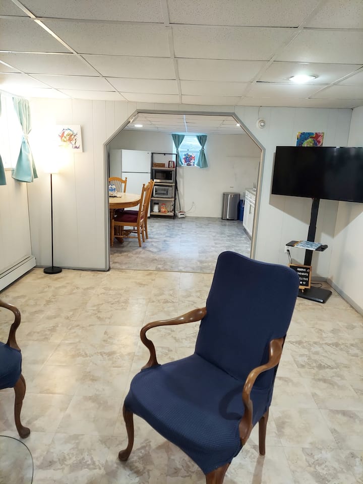 Modern City Sanctuary W 
Free Private Parking - Englewood, NJ