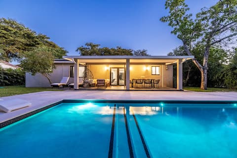 Beautiful & Modern Pool Home - El Portal/Miami