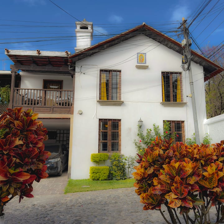Casa El Encanto In Antigua, Guatemala - Antigua Guatemala