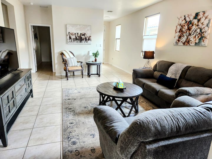 2 King Beds, Quiet, Clean, 5 Stars, Pets Ok - Yuma, AZ