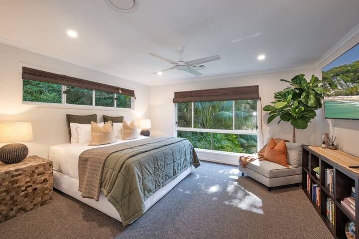 Yaroomba Beach House gallery image 4