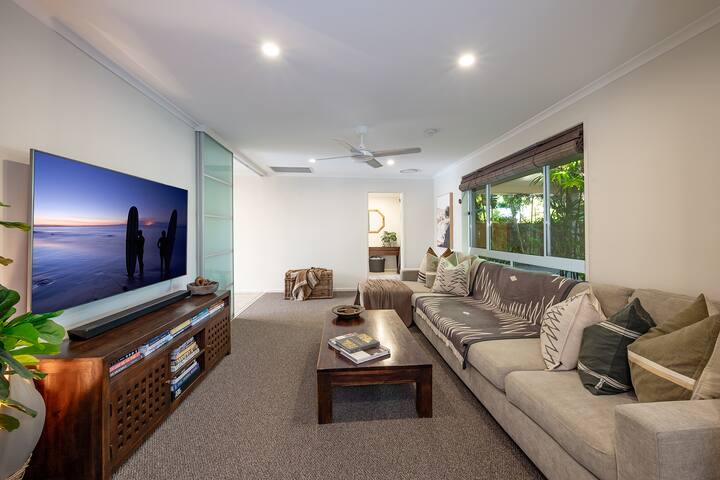 Yaroomba Beach House gallery image 2