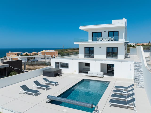 Villa Carpe Diem, stunning villa with ocean view