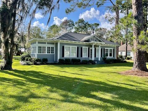 Large updated historic home short walk to downtown