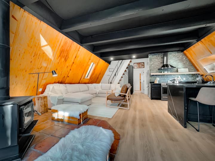 Modern Luxurious A-frame - Playground - Strawberry, AZ