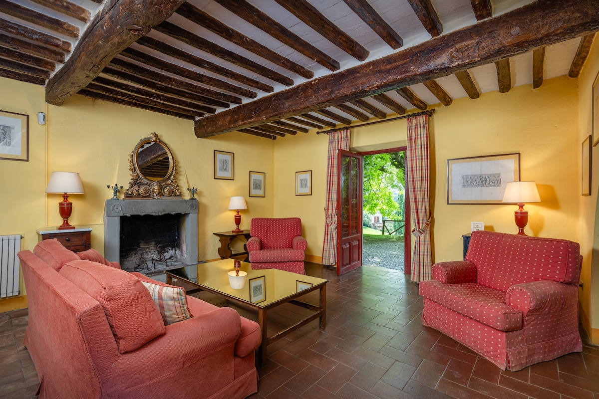 Top performing Airbnb: Villa Il Leccio in Capannori