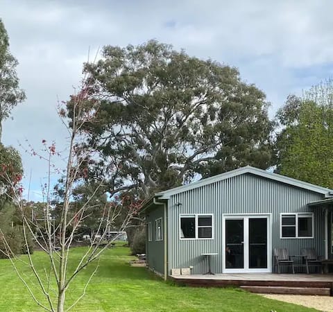 Bochara Farm Stay - "Yarrabee"