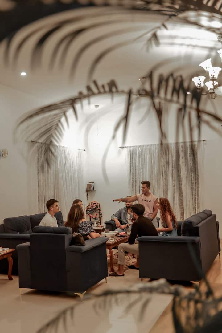 Living room image 3