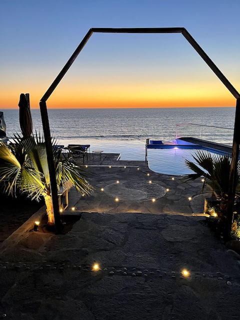 Triton's Place  | Infinity Pool-Spa | Firepit