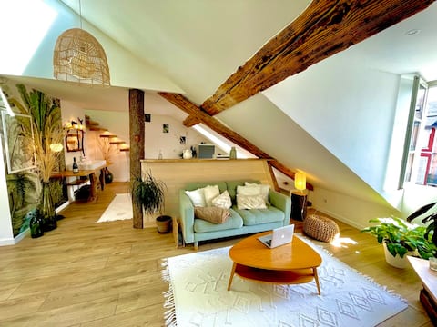 Propriété Airbnb réussie: Cozy nest with Jacuzzi from: Instant Pyrenees à Bagnères De Bigorre