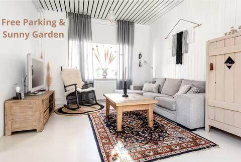 Top Airbnb: ZOUT! Family home in Zandvoort with garden & parking space in Kostverloren E.O.
