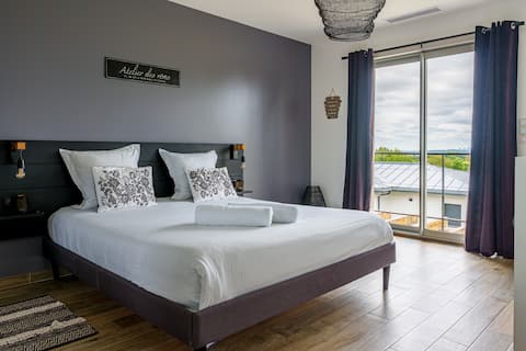 Paris- elegant duplex, sauna terrace view, parking