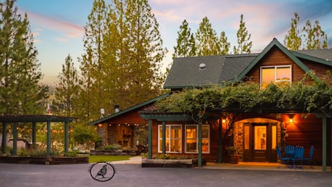 Quail Crossing Estate: Yosemite Boutique Retreat