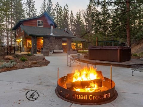 Yosemite Event Lodge | Hot Tubs • Firepit • Groups