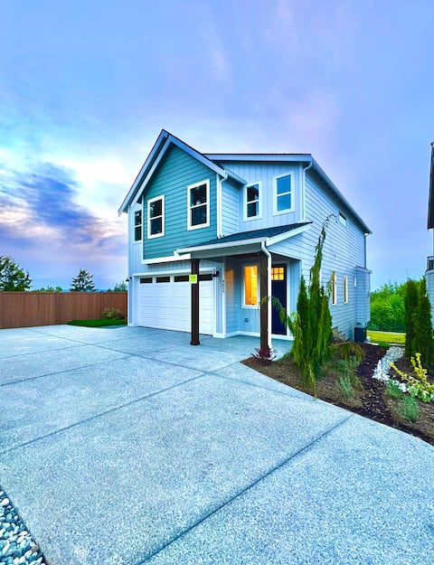 Adorable 5 bedroom house with amazing views