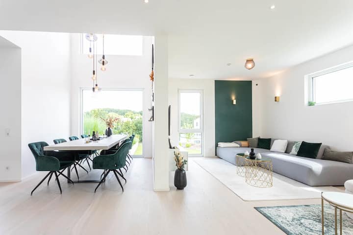 Modern Home In Nature | Big Terrace, Pool & Garden - Herzogenaurach