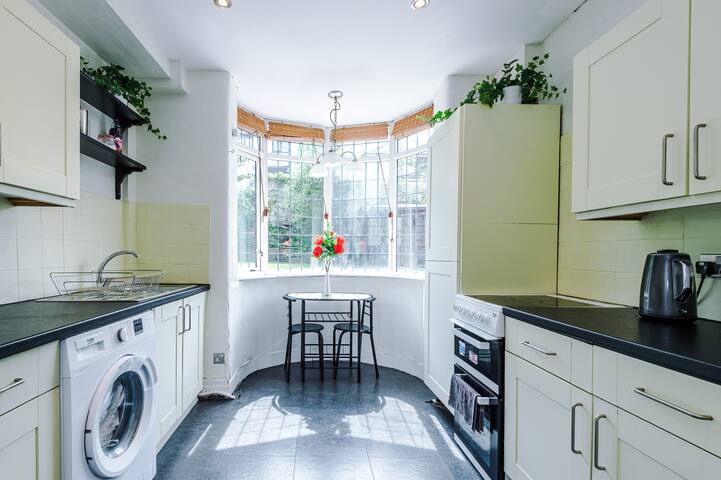 Lowther House Prestwich gallery image 2