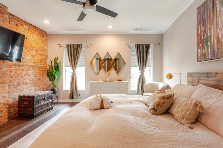 Renovated Historic Home in the Brewery District gallery image 5