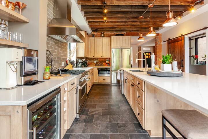 Renovated Historic Home in the Brewery District gallery image 2