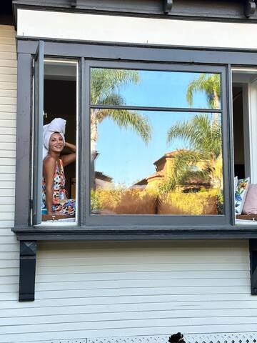 Lux Manor: Fire pit/Games/Secret Room & Coffee Bar gallery image 4