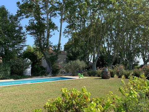Mas du 18e with swimming pool
