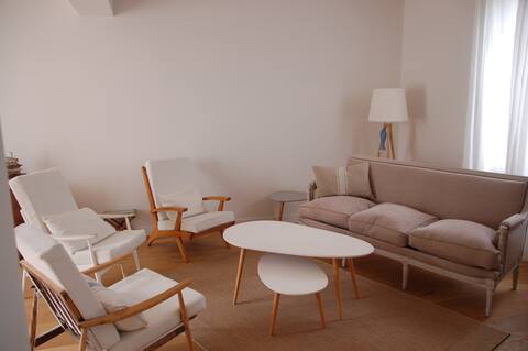 Top performing Airbnb: Quimiac seaside family home Sleeps 13 in Mesquer