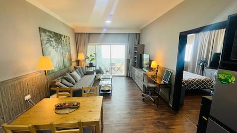 Joyful 1-Bedroom Apt. Sea View Balcony