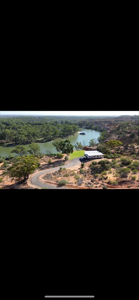 Warwilla Cliff Home