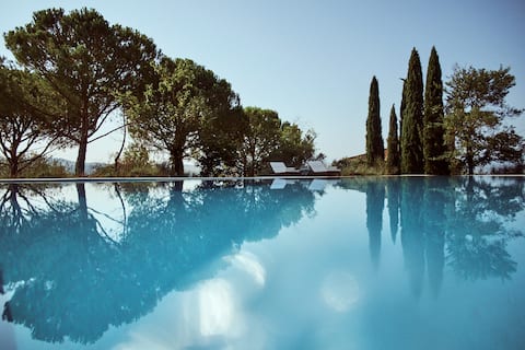 Beautiful tuscan country house