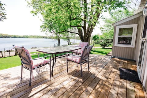 Peaceful, Pleasant and Gorgeous w/pontoon rental