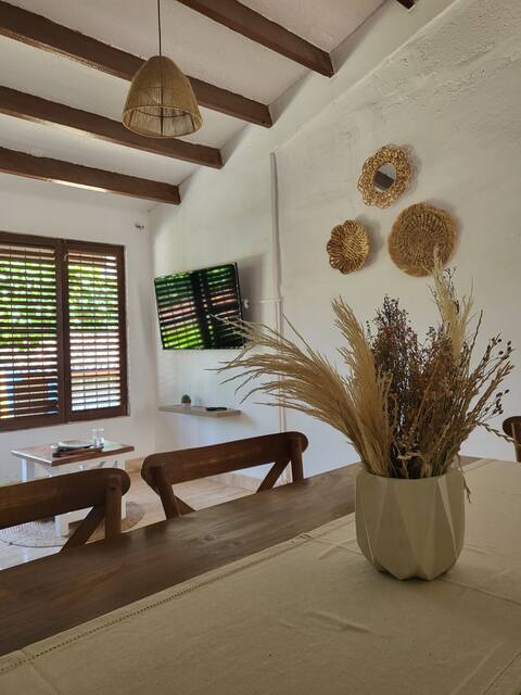 Cozy Tipyka house with terrace
