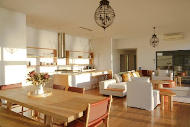 Apollo’s Rest gallery image 3