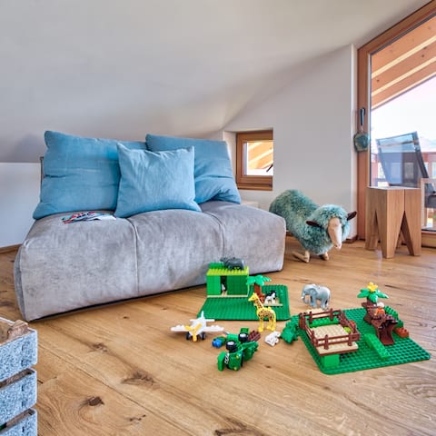 Chalet apartment for 2-7 - summit hut