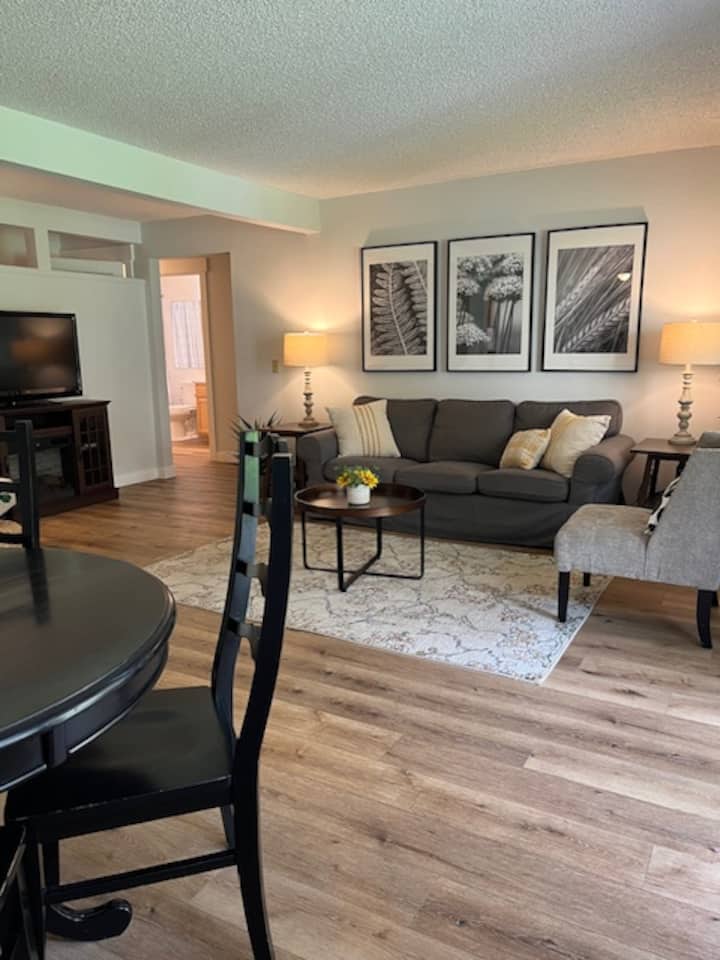 Everett View Ridge Condo - Everett, WA