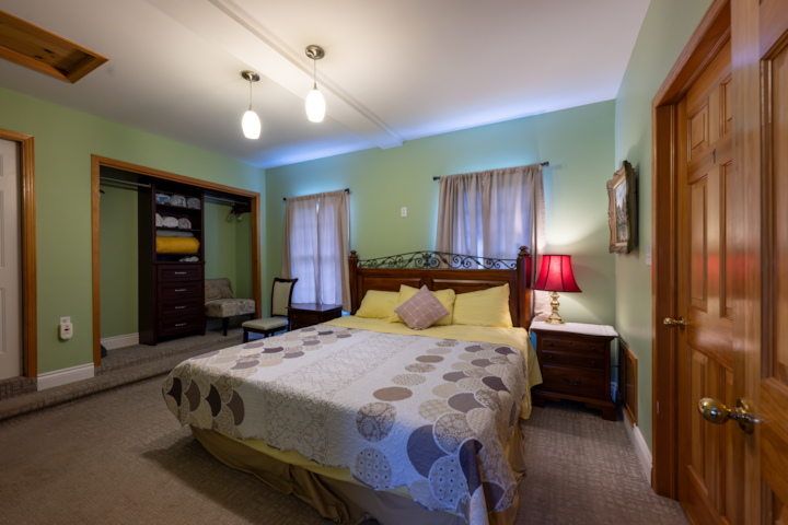 საძინებელი 1