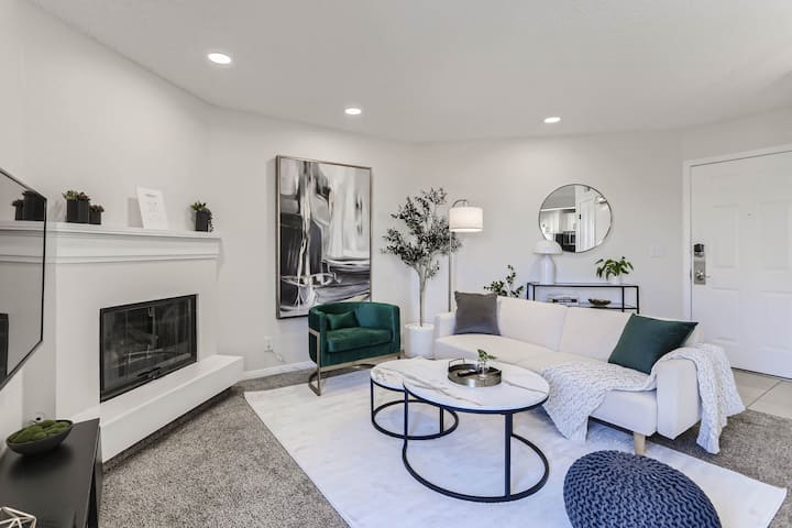 Bright DTC 2BR Condo | Pool & Fireplace