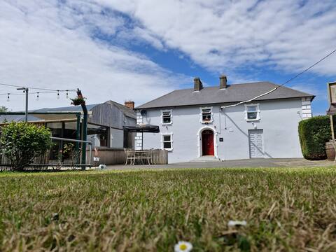 Ballyvelig House - sleeps 15