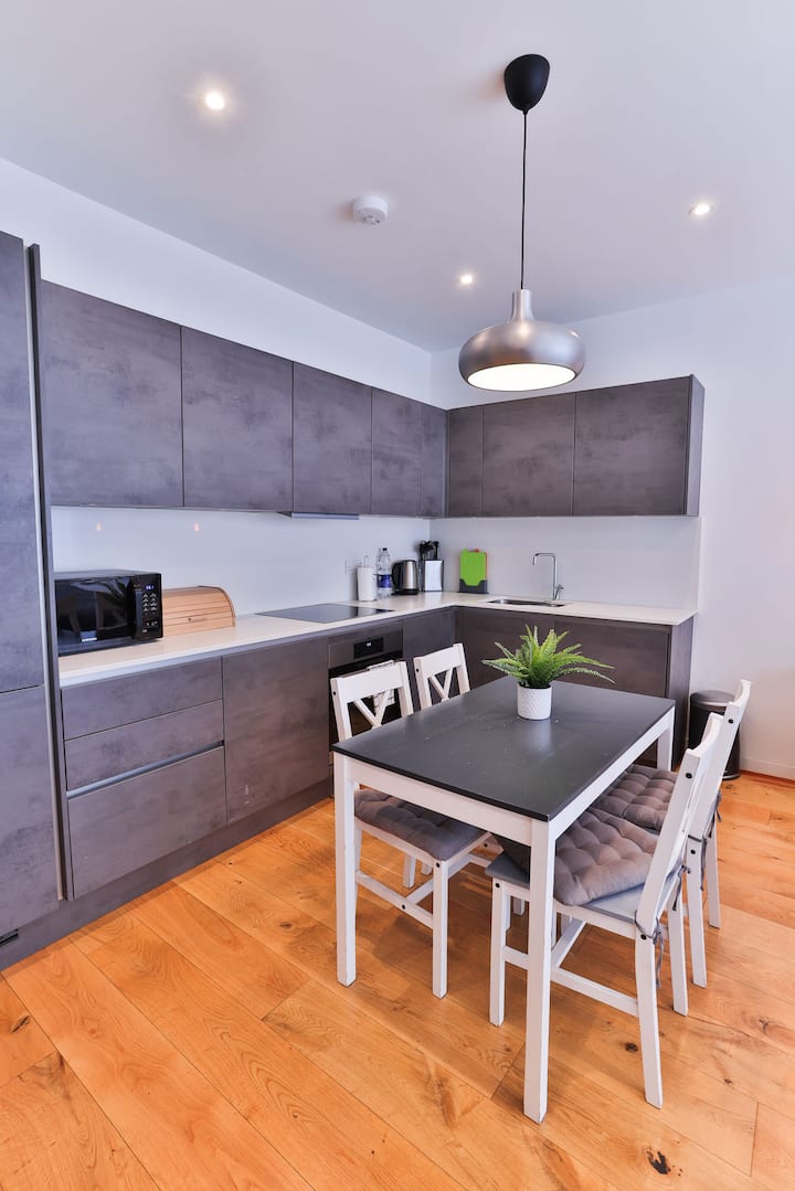 Lovely Large Studio - Saint Pancras Station - London