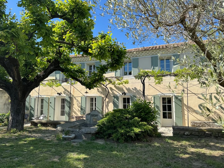 Beau Mas Provençal – Piscine & Calme - Monteux