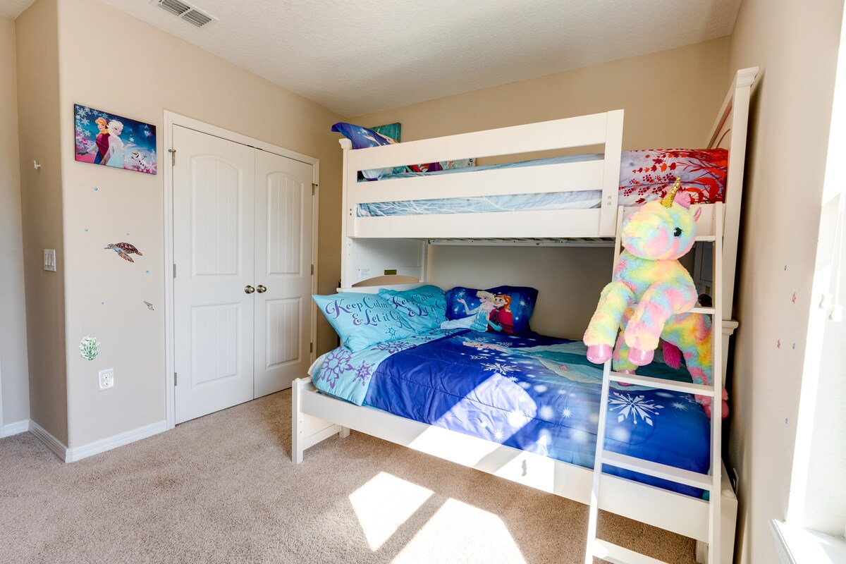 Chumba cha kitanda kilichogandishwa

