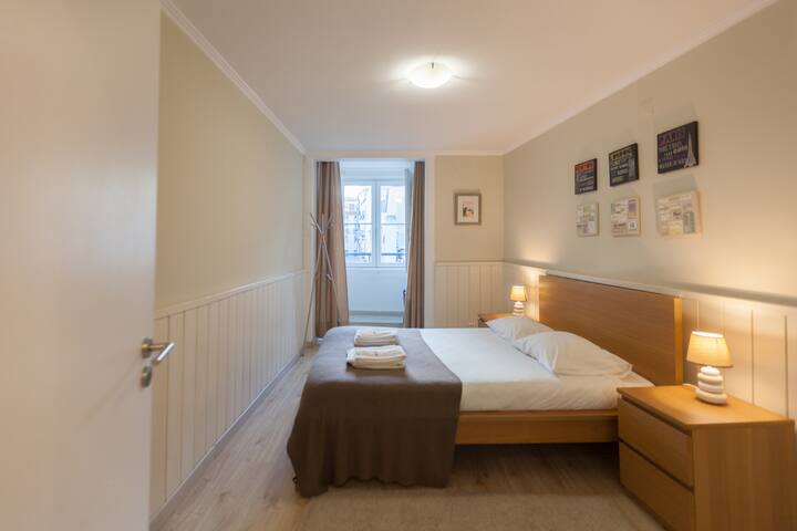 FLH Bairro Alto Artistic with View gallery image 4