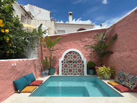 Beautiful townhouse with heated pool