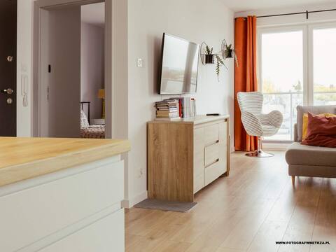 Top Airbnb: Top floor apartment w/ parking by Manufaktura 46m2 in Łódź